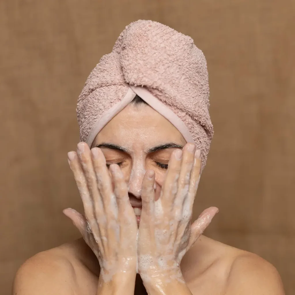 Cosmética facial natural · Saona Cosmetics Rutina de limpieza con cosmética facial natural de Saona Cosmetics